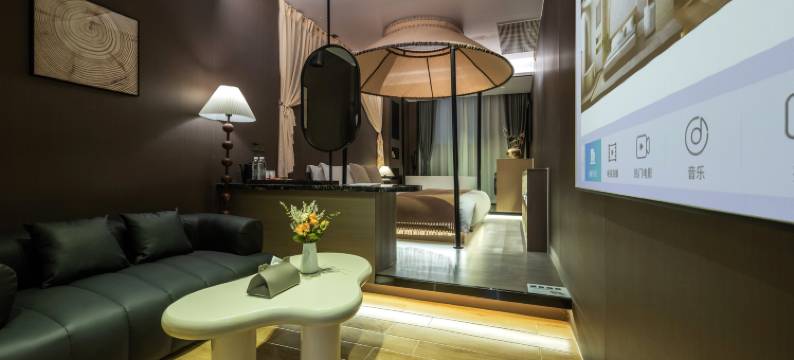 未来飞行日记·City影音轻居(广州上下九彩虹桥地铁站店)图片