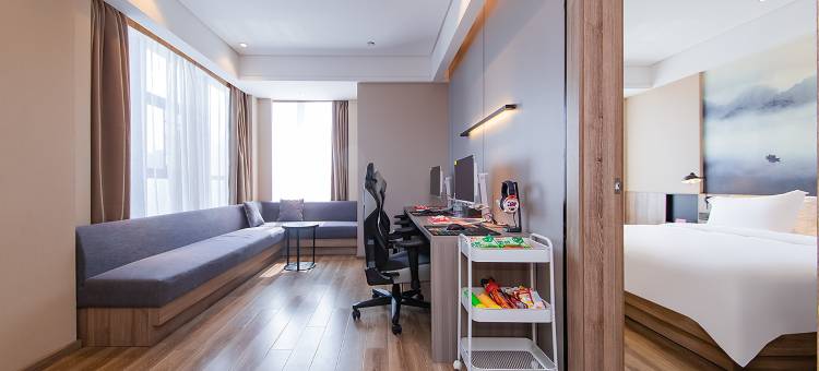 雷神电竞酒店(长沙市政府店)图片