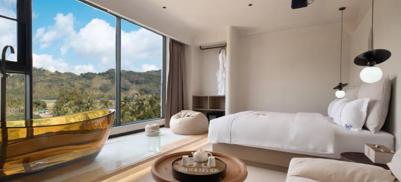 万宁海驻·诺亚酒店(神州半岛度假区环岛旅游公路店)图片