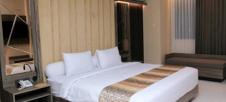 埃诺弗朗特一号酒店三宝垄(Eno Front One Hotel Semarang)图片