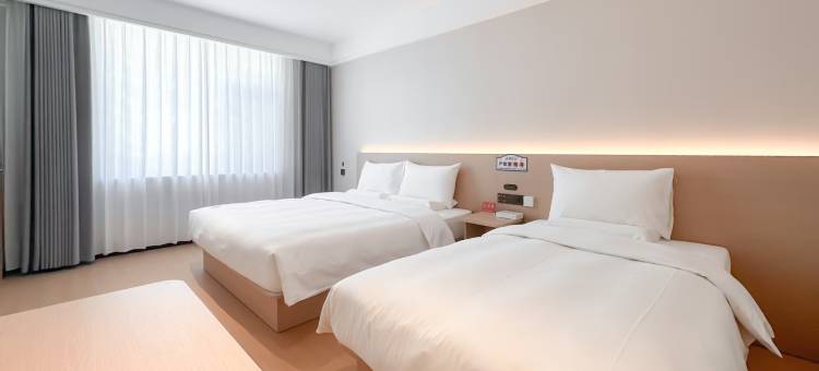 亚悦酒店(哈密市迎宾大道店)图片