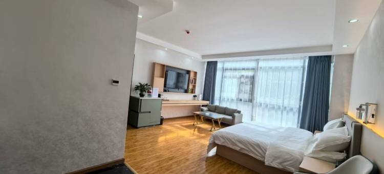 比如富氧虫草大酒店图片