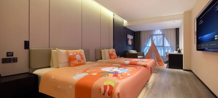 乌鲁木齐国际大巴扎民街亚朵酒店图片