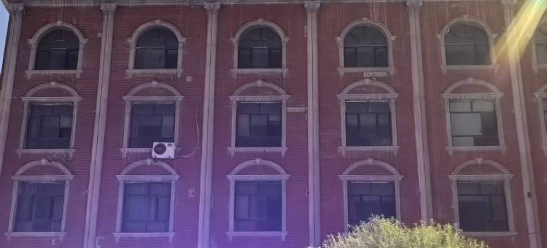 佰斯特太空舱宾馆(和田玉石交易中心店)图片