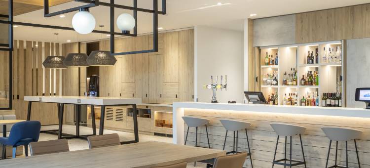 因佛内斯机场万怡酒店(Courtyard Inverness Airport)图片