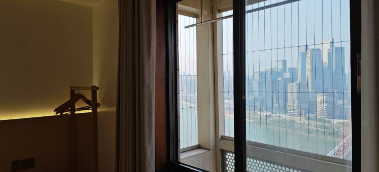 全庭江景民宿・QT丨高空江景・影音原木轻居(重庆解放碑洪崖洞店)图片