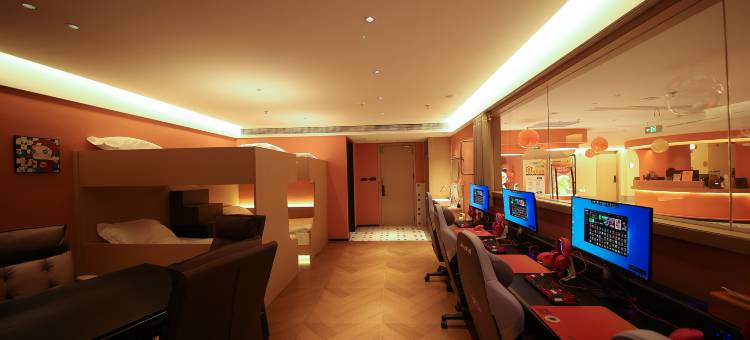 Z-HUB E•知芯社电竞商务酒店(阜阳西站吾悦广场店)图片