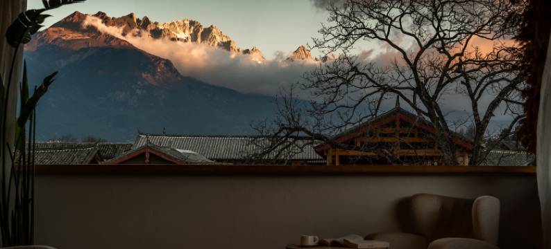 玲舍·雪岚｜日照金山·空中花园·枕星牧野·檐牙窥雪·VILLA图片