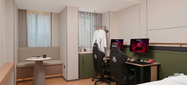 蚂蚁·光年电竞酒店(重庆高铁西站店)图片