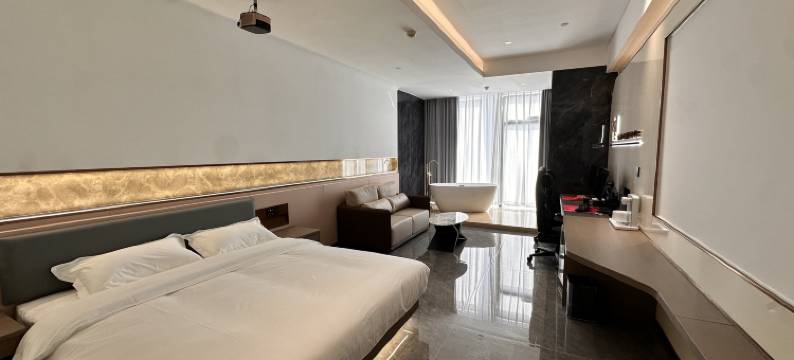 漫步云端电竞酒店(商丘万达店)图片