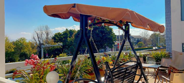 天龙居客栈(大理古城南门楼店)图片