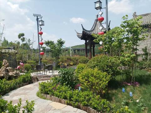 玉兰园民宿(伊川龙凤山景区店)