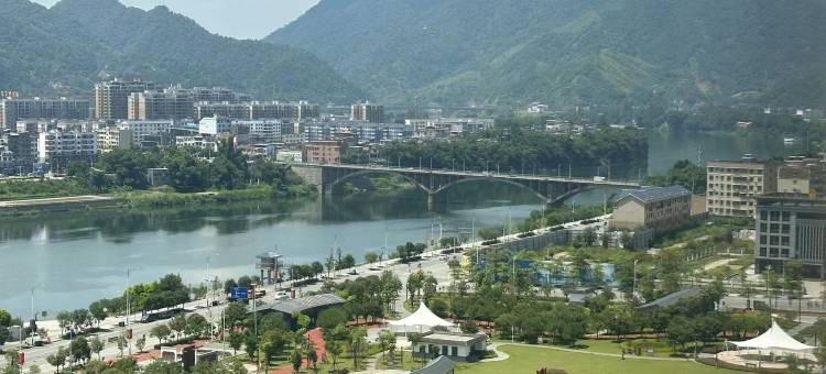 维也纳国际酒店(贺州昭平政务中心店)图片