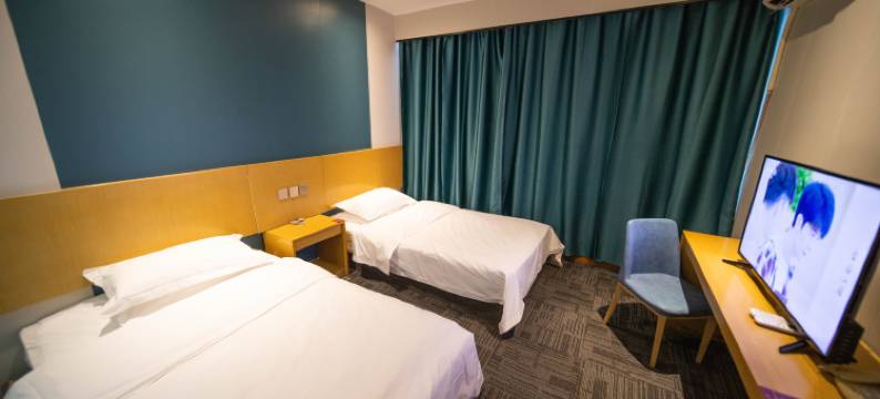 久居可商旅酒店(乌鲁木齐高铁站店)图片