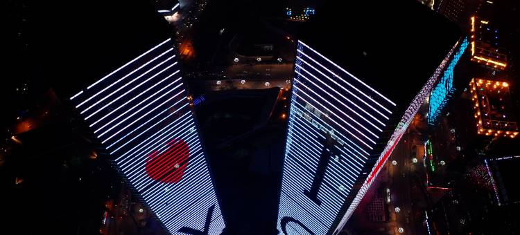 景怡·云憩高空智能观影酒店(贵阳花果园双子塔方圆荟海豚广场店)图片