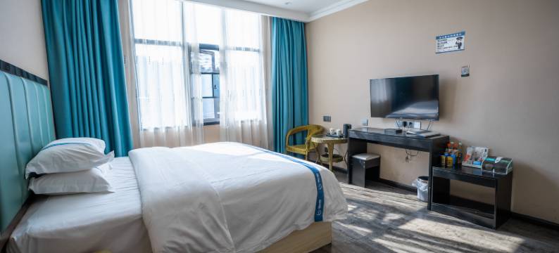 龙山峰林大酒店图片