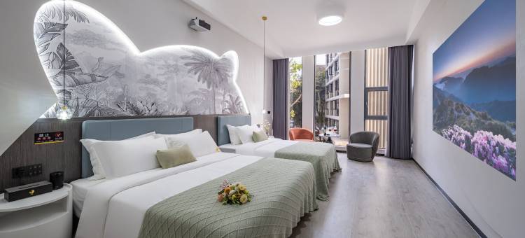 汲暮江景酒店(西双版纳景洪告庄西双景星光夜市店)图片