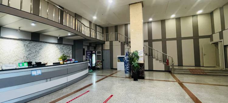 华夏大酒店(通化火车站中心医院店)图片