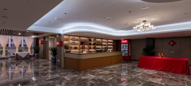 廉江凡尔赛国际酒店(市政府店)图片