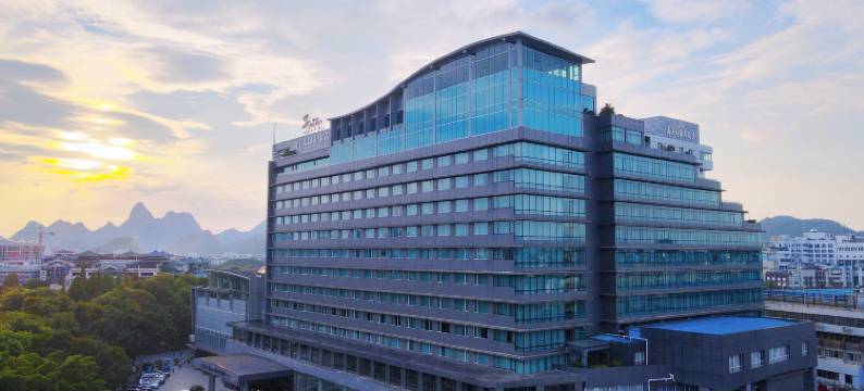 桂林漓江大瀑布饭店(象鼻山两江四湖店)图片