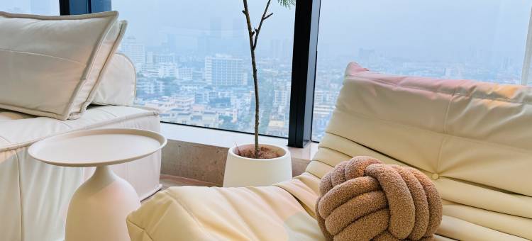 甘蓝轻雅艺术公寓(中山石岐大信新都汇店)图片