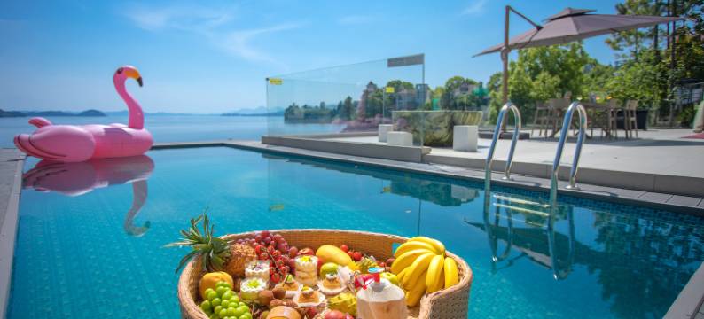 千岛湖纯爱豪华湖景别墅图片