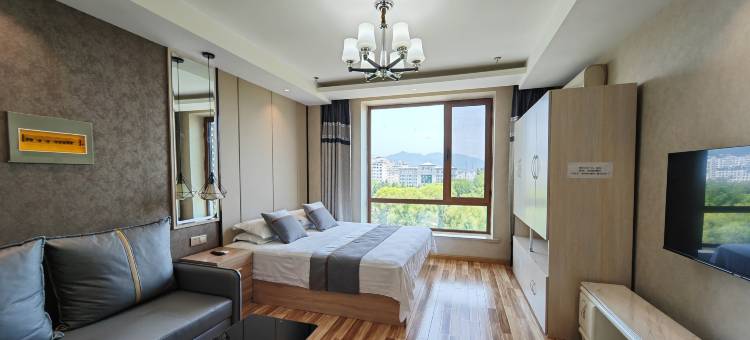 集安长城公馆雷Sir民宿(大吉他广场店)图片