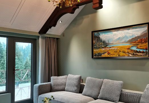 喀纳斯清·一水云间酒店外景图