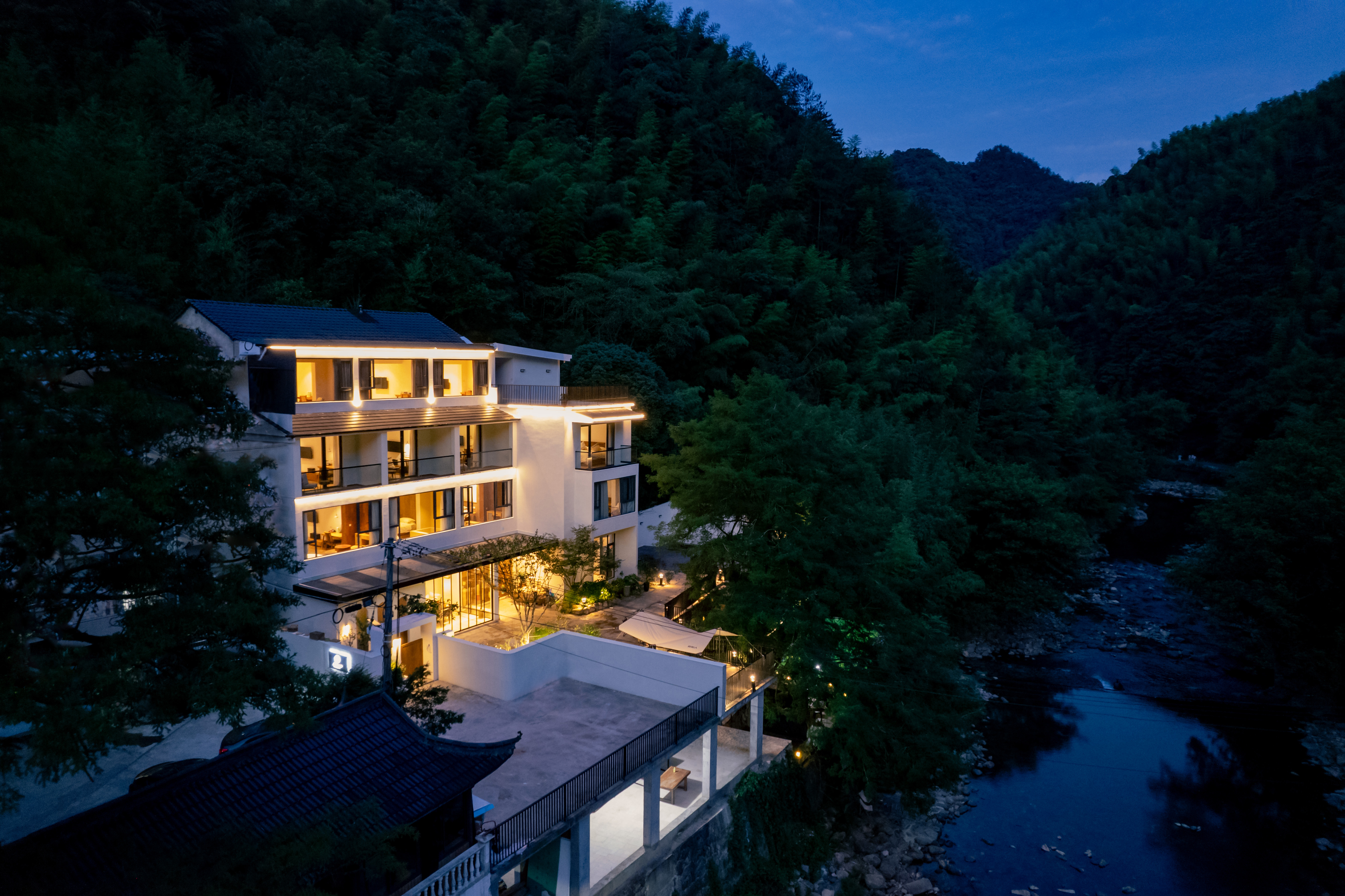 Ruoyun Bapin Hostel Over view