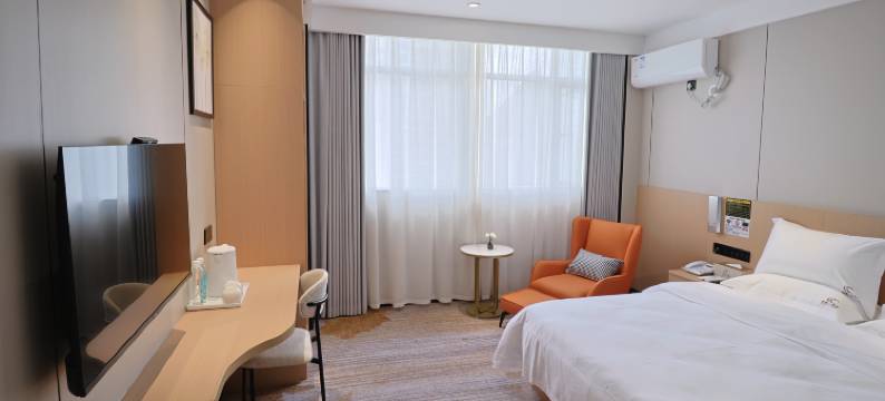 安顺欧曼cc酒店(黄果树大街安顺市人民医院店)图片