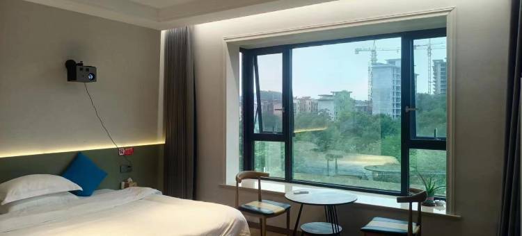 客家民宿(信阳湖东大道贤山店)图片