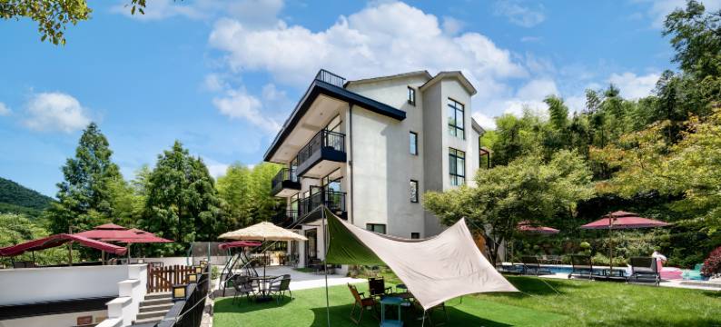 柴屿家CVIVI ' 莫干山萌宠庭院亲子度假美宿丨无敌可爱的胖胖柴犬图片