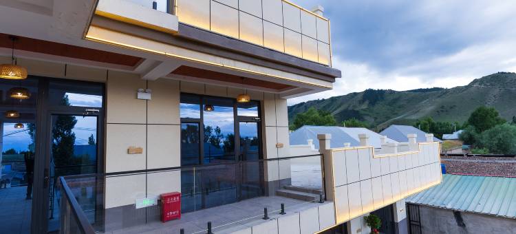 漫唐居民宿(夏塔景区店)图片