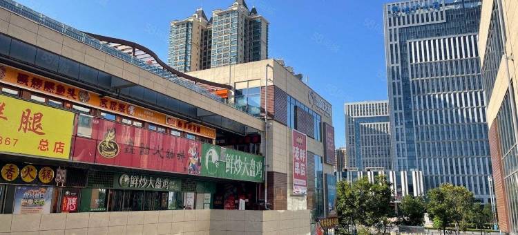 艾晶艺术酒店(鲁商天街店)图片