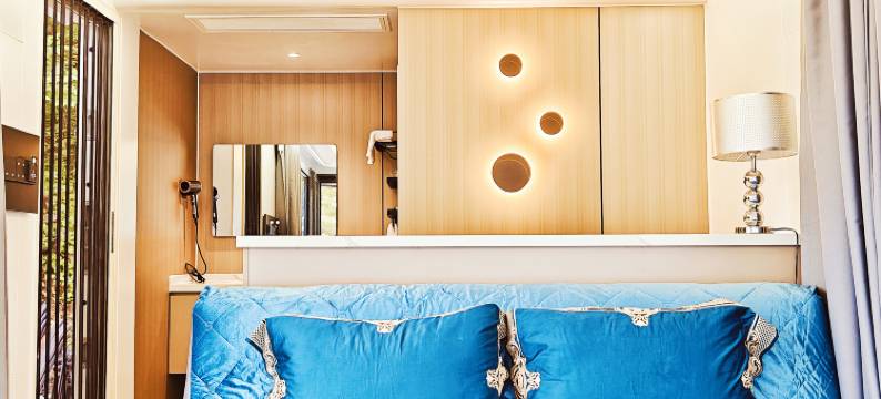 依山伴水度假酒店图片