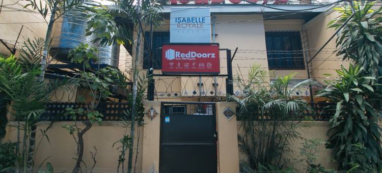 RedDoorz near PNR Espana Station图片