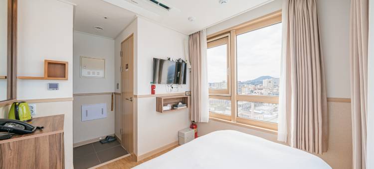 济州西归浦肯尼酒店(Kenny Stay Jeju Seogwipo)图片