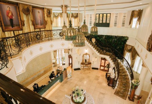 Chuchaiburi Sri Amphawa Hotel Overview