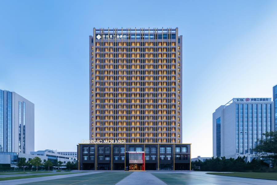 喬治莫蘭迪酒店(威海火炬八街國際海水浴場店)