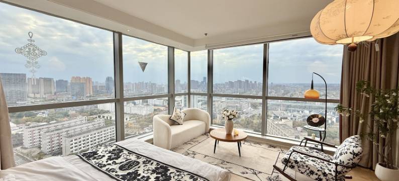 乐美设计师民宿(万象城店)图片