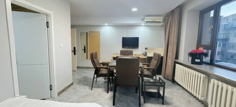 鹤岗怡岚缇宾馆图片