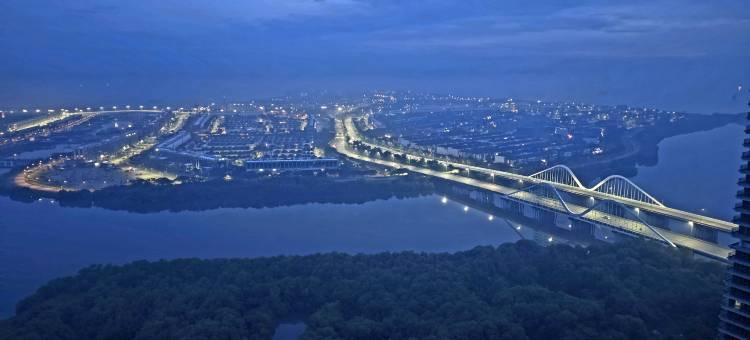 黄金海岸33楼1卧室海景公寓带桥梁毗邻Oakwood PIK (至少入住3晚)(Sea View with Bridge @Gold Coast 1BR at 33rd)图片