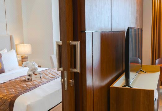 Grand Westside Manila Bay Hotel Overview