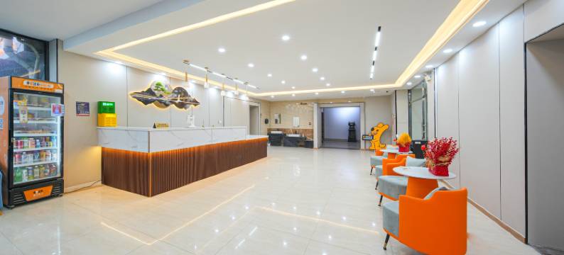 青岛睿安居酒店式公寓(黄岛金沙滩度假区嘉陵江西路地铁站店)图片