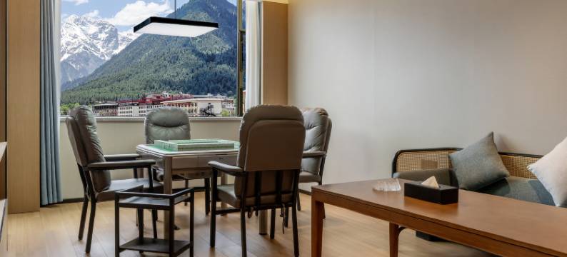 波密山峡大酒店图片