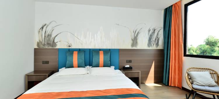 三山岛蜂彩民宿(苏州太湖店)图片