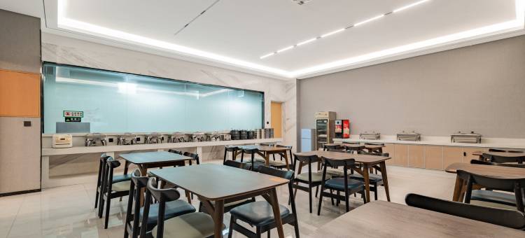 艺龙安云酒店(淮安火车站淮阴师范学院店)图片