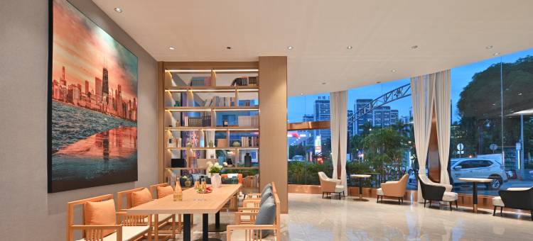 南宁丽呈睿轩酒店(广西大学动物园地铁站店)图片