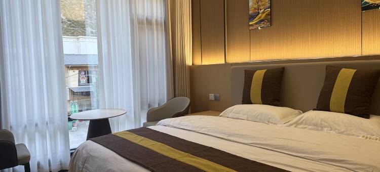 擦玉曲大酒店图片