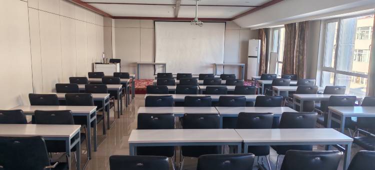 如家旗下华驿酒店(赤峰市元宝山区店)图片